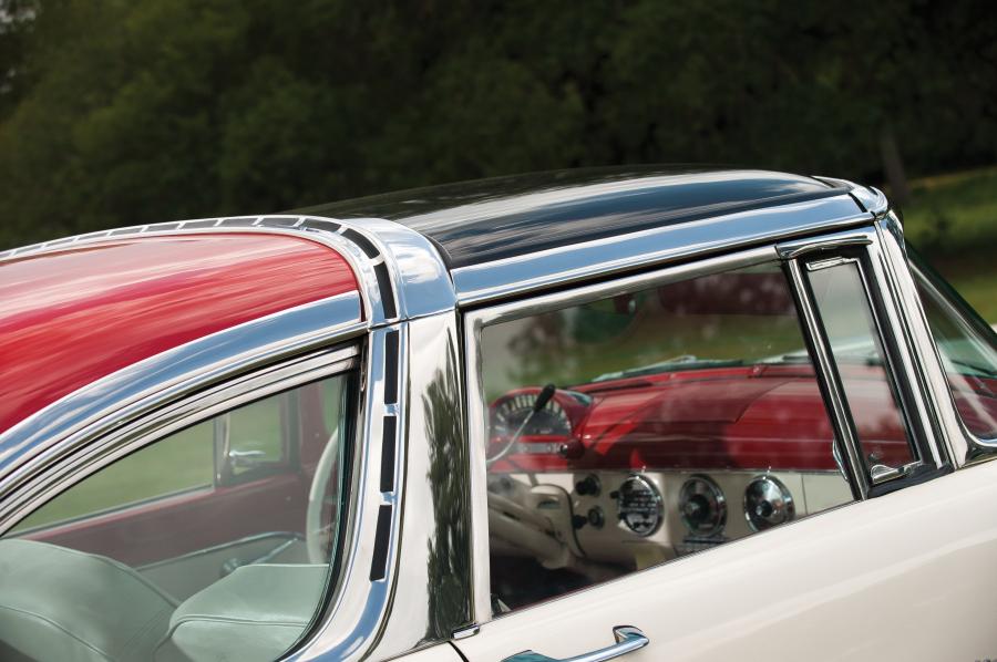  Ford Fairlane Crown Victoria Skyliner 1955 года  (фото 25 из 36)